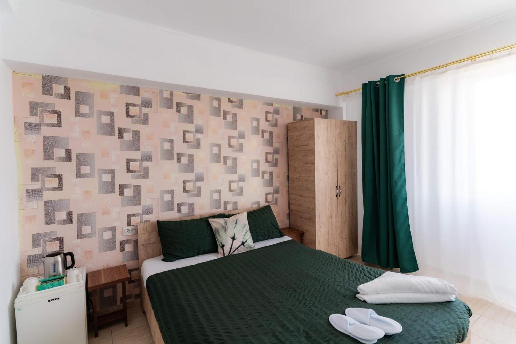 Hotel Casa Irina 2Mai Două Mai Exterior foto